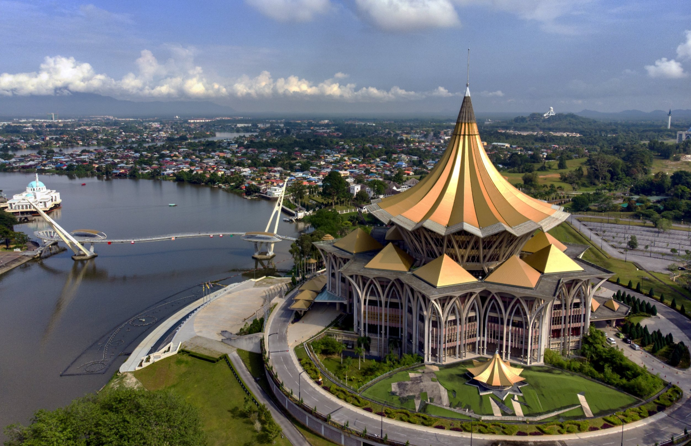 Sarawak usaha tingkatkan rangka kerja kerjasama perjanjian penyelesaian komersial dengan Petronas