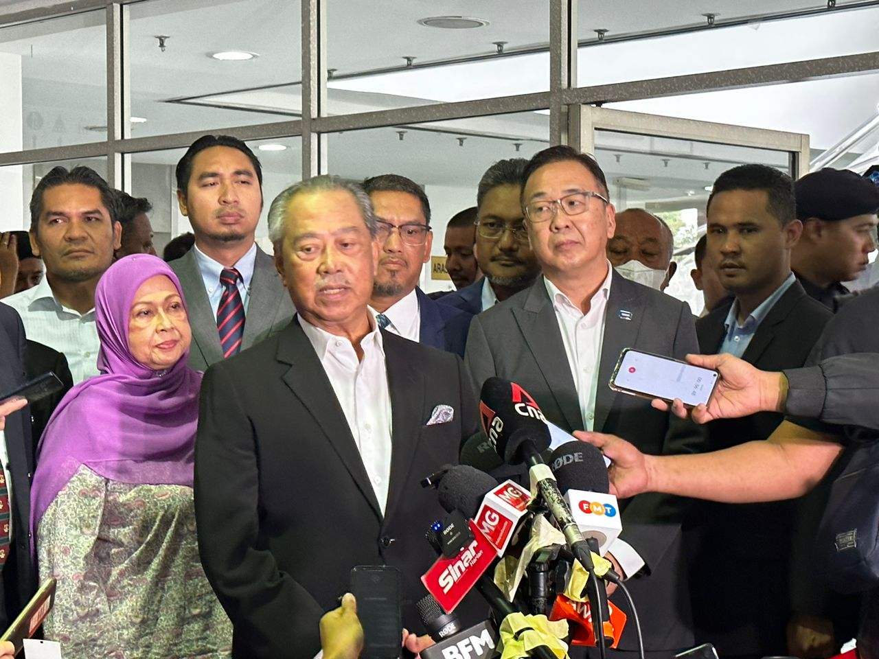 Muhyiddin didakwa terima hasil aktiviti haram RM5 juta, mengaku tidak bersalah