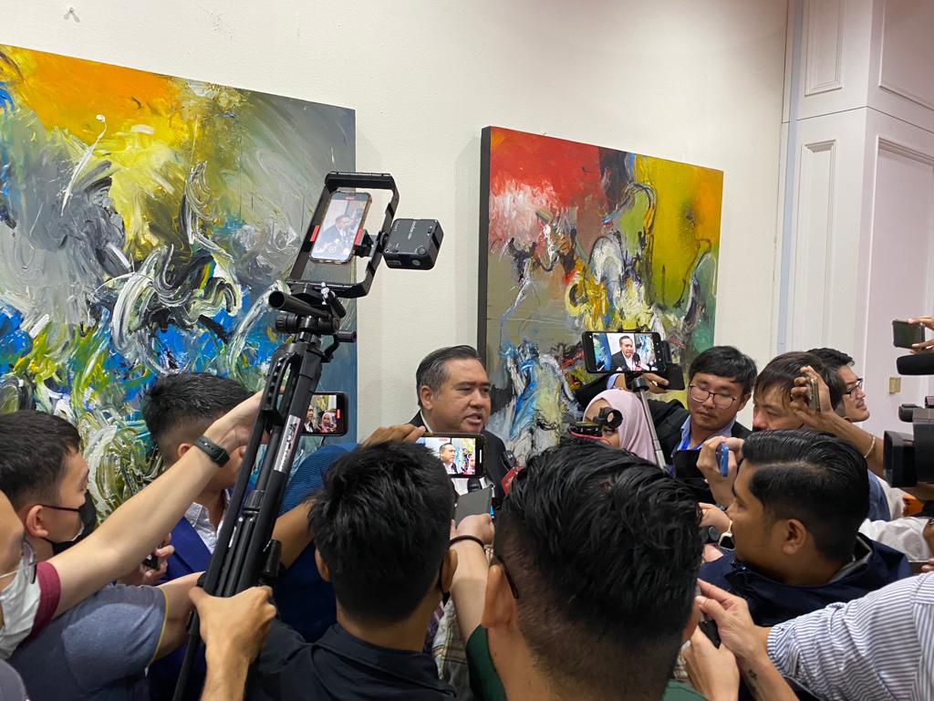 Anthoy Loke setuju kenyataan Presiden UMNO supaya semua pihak “move on” dari persengketaan lalu