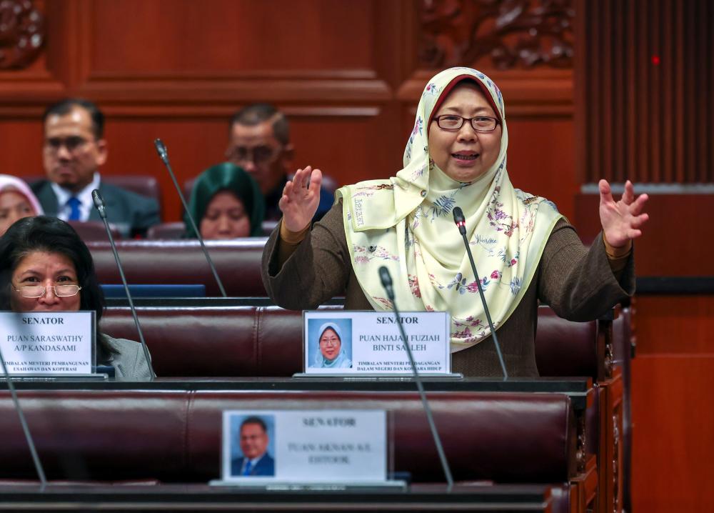 2,200 penguatkuasa KPDN pantau bekalan makanan setiap hari – Fuziah