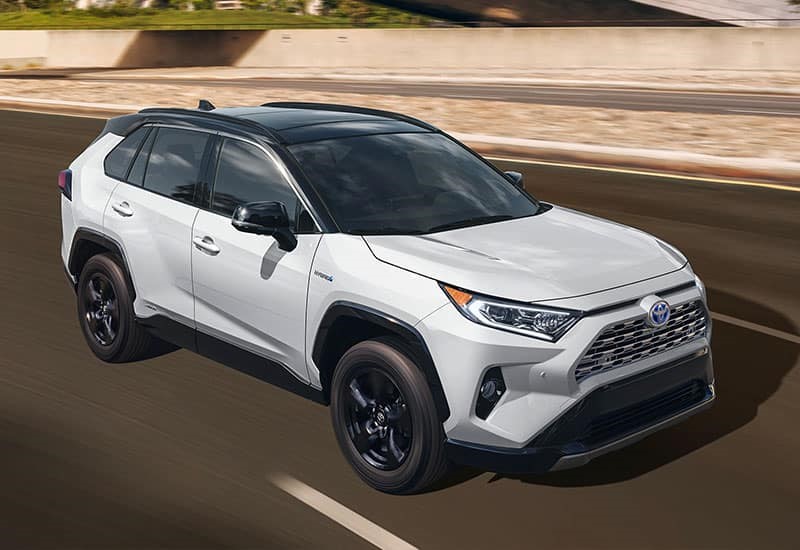 Toyota catat keuntungan besar kerana permintaan tinggi model hibrid