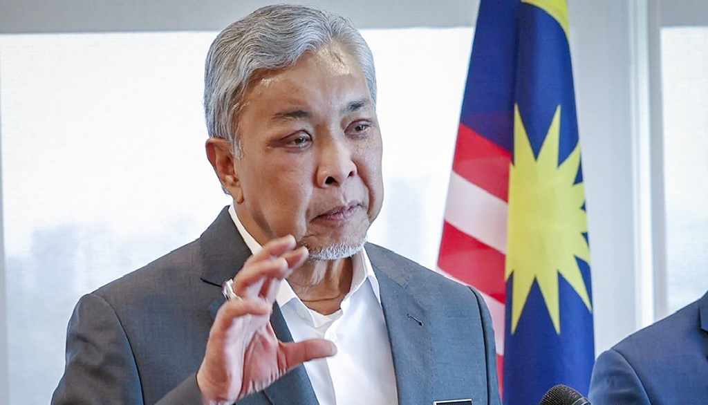 Gaji premium dikaji untuk iktiraf lepasan TVET – Zahid