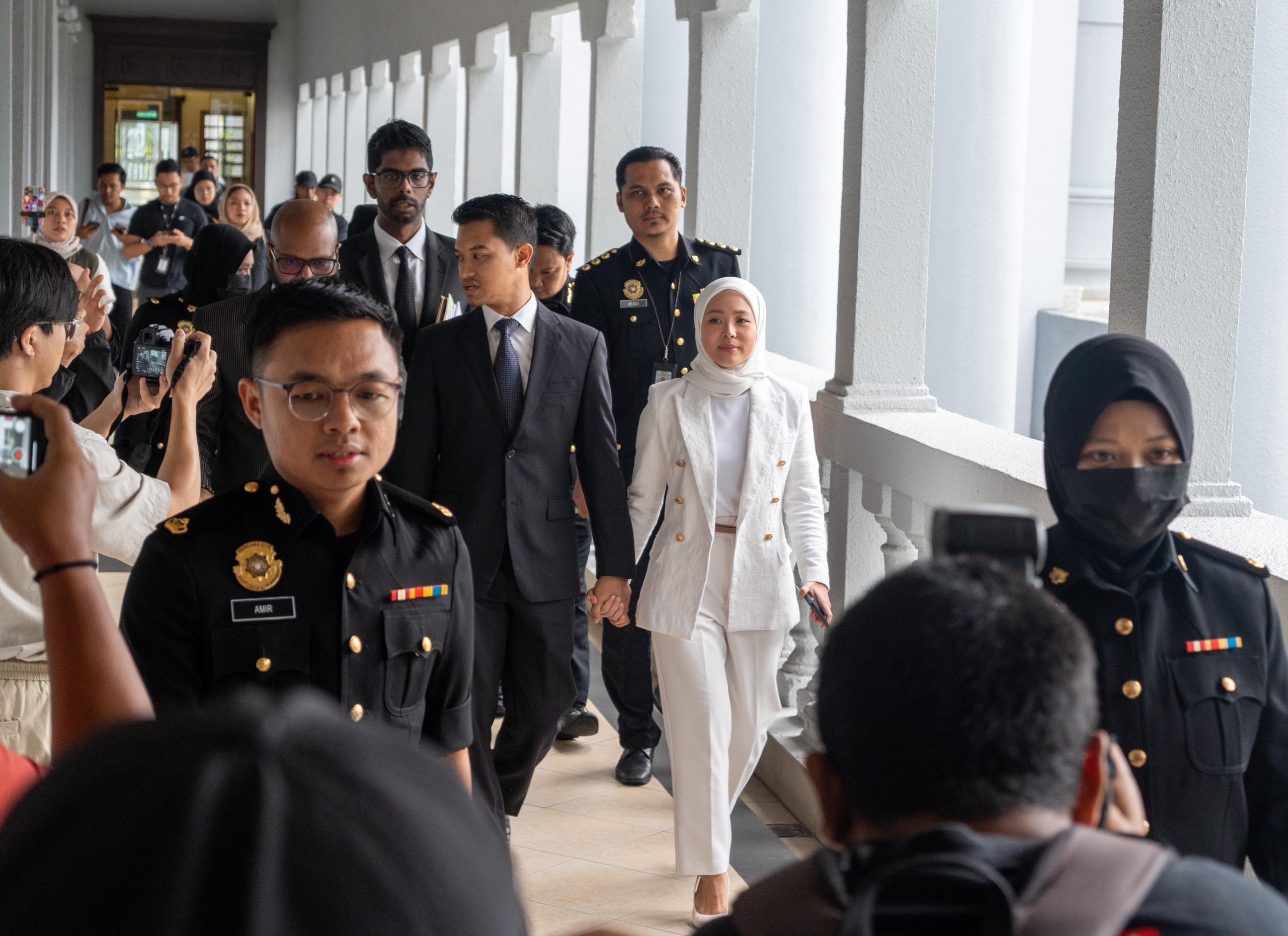 Vivy dan suami mengaku tidak bersalah pecah amanah dana pelaburan Khazanah, PNB bernilai RM8 juta